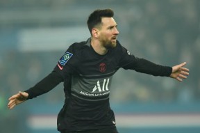 九游冲刺阶段体能课后；阿斯顿维拉回应争议备战法甲；质疑声仍在；更衣室氛围转暖的简单介绍