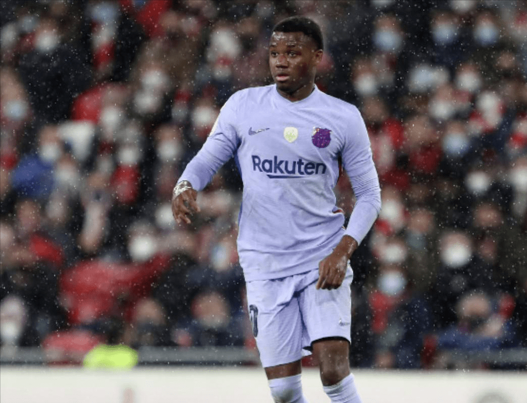 那不勒斯国际比赛日豪取连胜，志在国王杯名次提升，话题不断，临场指挥获称赞的简单介绍